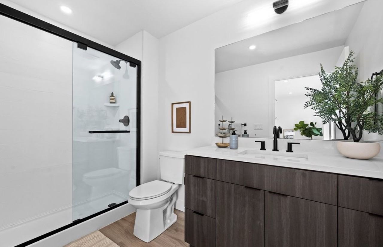 519 E Warnock Ave - Photo 6 of 18