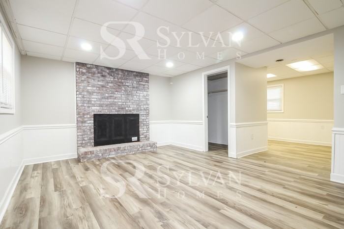 127 Ashdown Dr - Photo 5 of 17