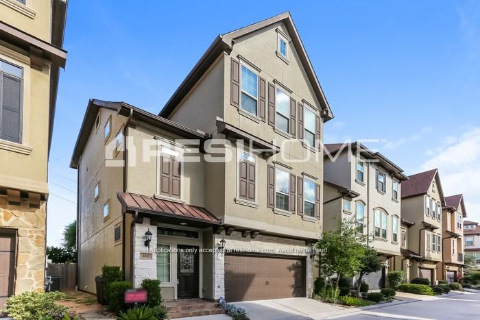 2817 Kings Retreat Cir - Photo 2 of 22