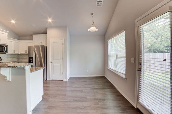 2639 E 1st St - Photo 5 of 39