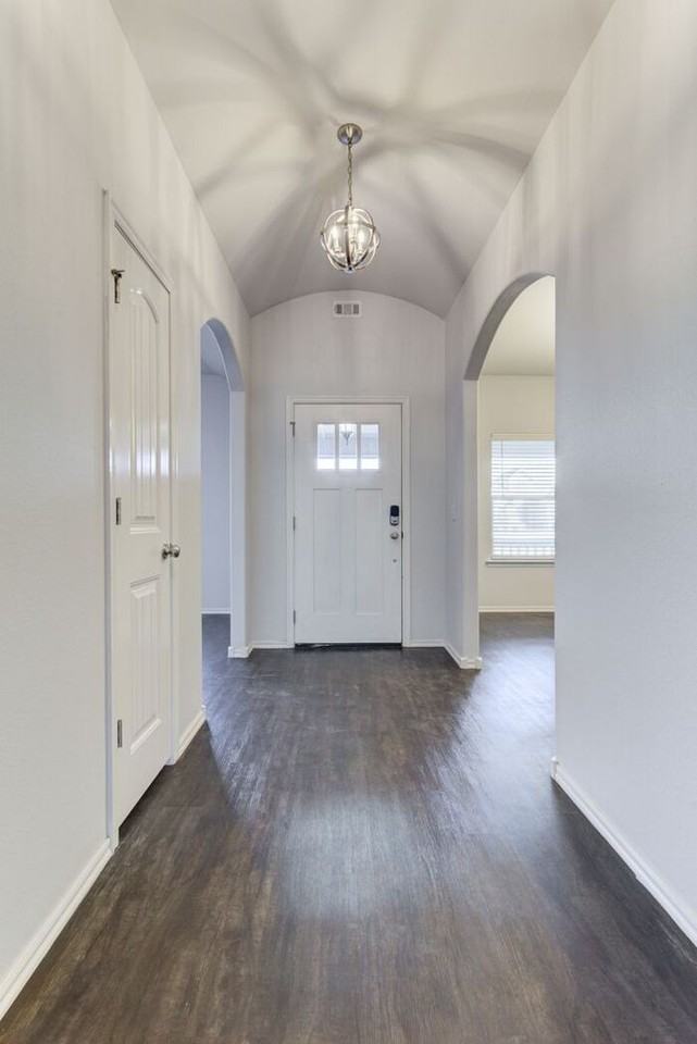 12220 N 131st East Ave - Photo 7 of 50