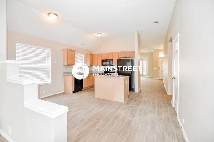 6413 Hampstead Dr - Photo 7 of 16