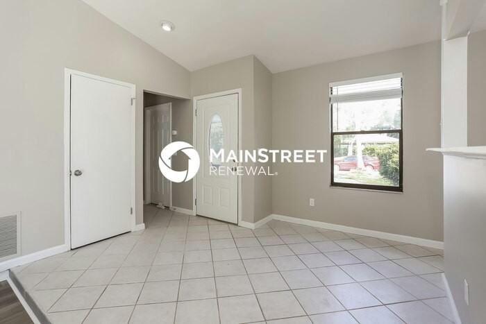 10464 Indian Walk Rd - Photo 5 of 16