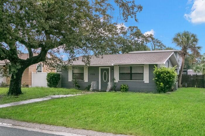 1908 43rd St S - Photo 5 of 23