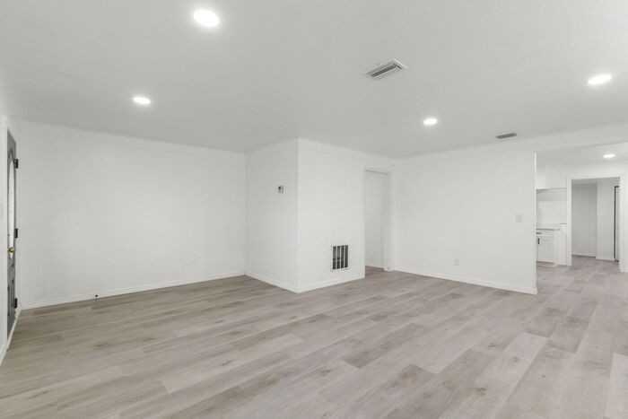 1908 43rd St S - Photo 7 of 23