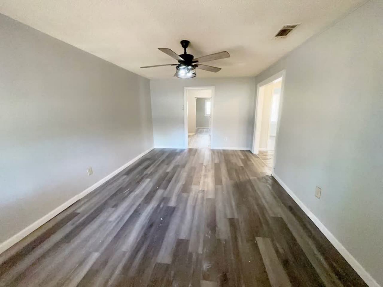 1609 Marion St #B - Photo 2 of 16