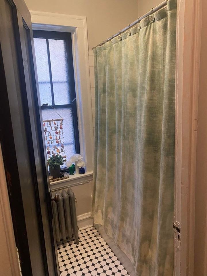 2259 W Eastwood Ave #1S - Photo 6 of 8