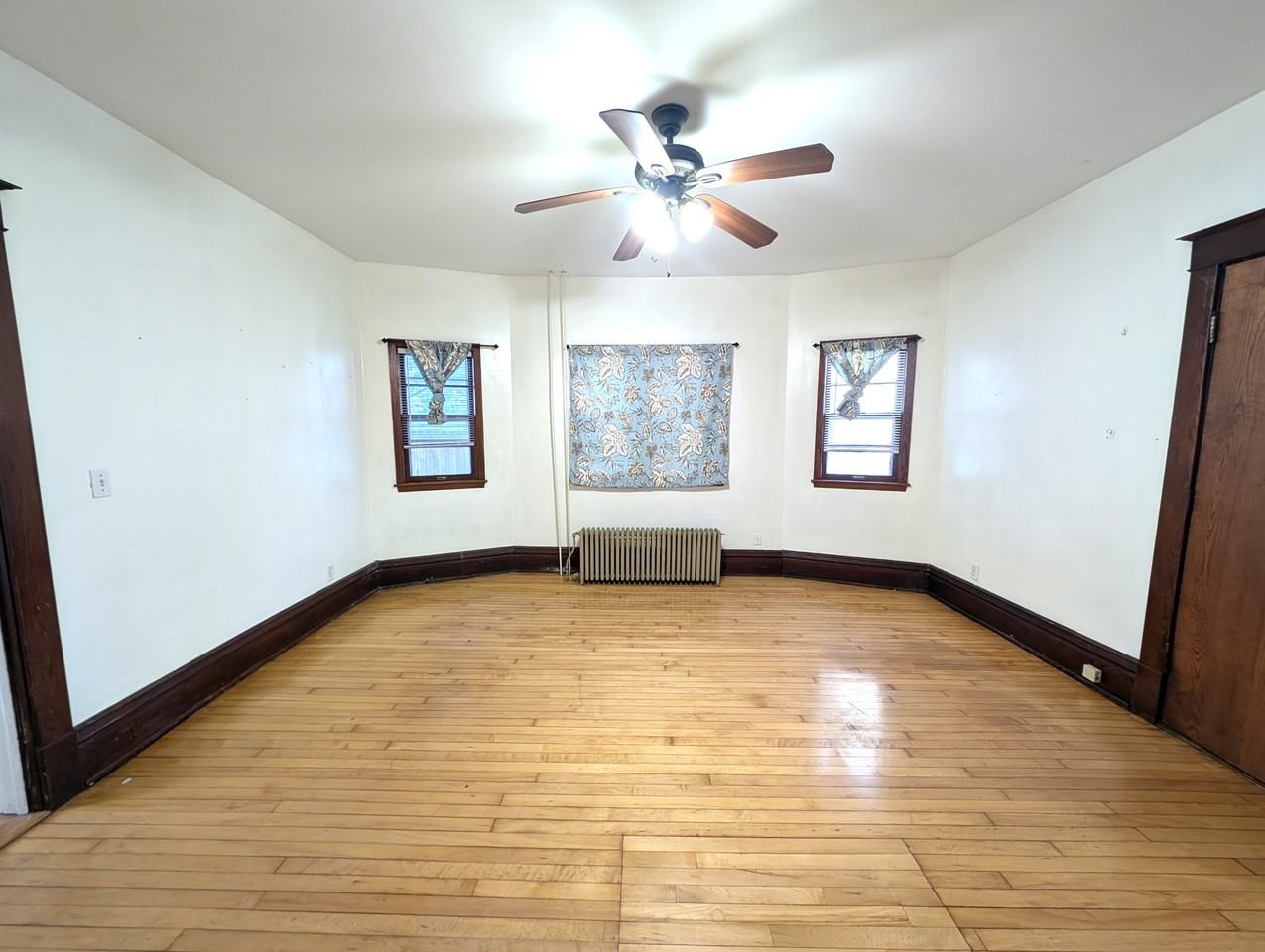 869 Geranium Ave E #1 - Photo 3 of 7