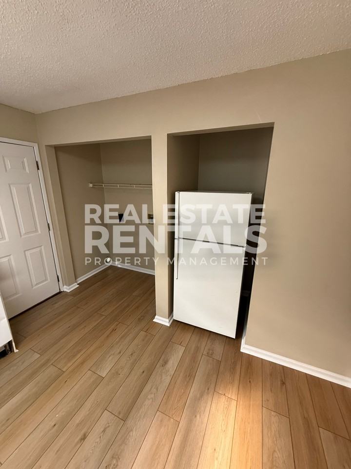 511 Newman Ln #354 - Photo 4 of 9