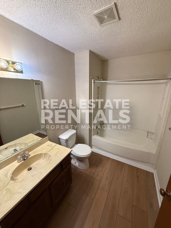 511 Newman Ln #354 - Photo 7 of 9