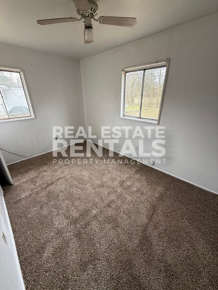 303 Springdale Rd #1 - Photo 3 of 7