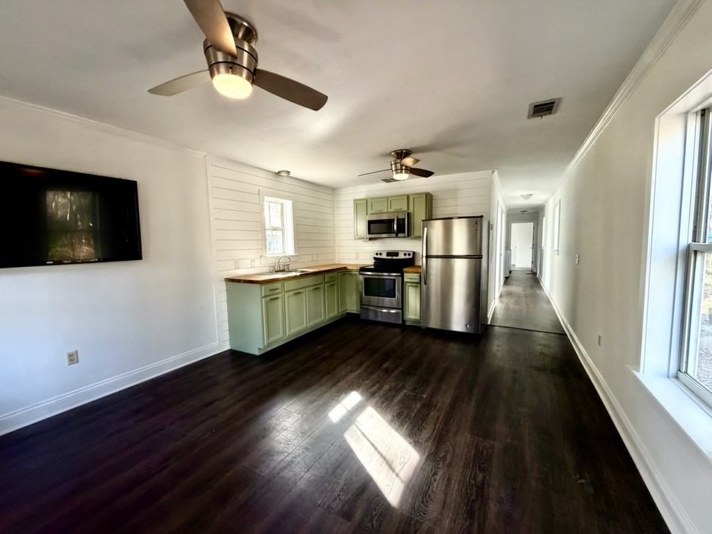 199 E Bayou Forest Dr #1 - Photo 3 of 13