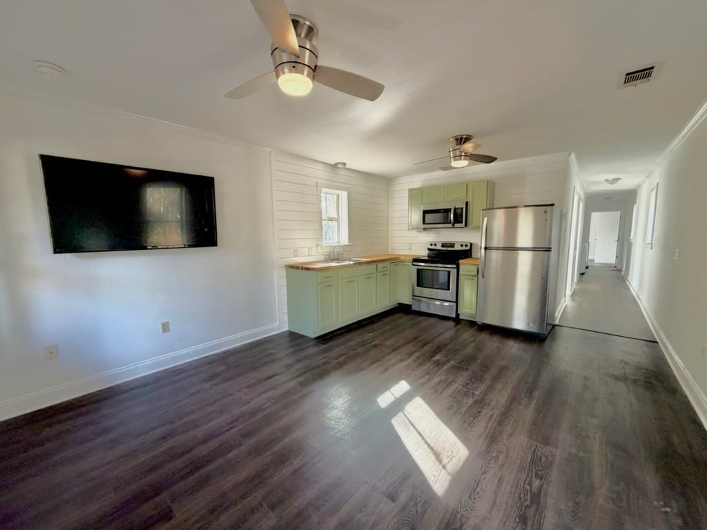 199 E Bayou Forest Dr #1 - Photo 4 of 13