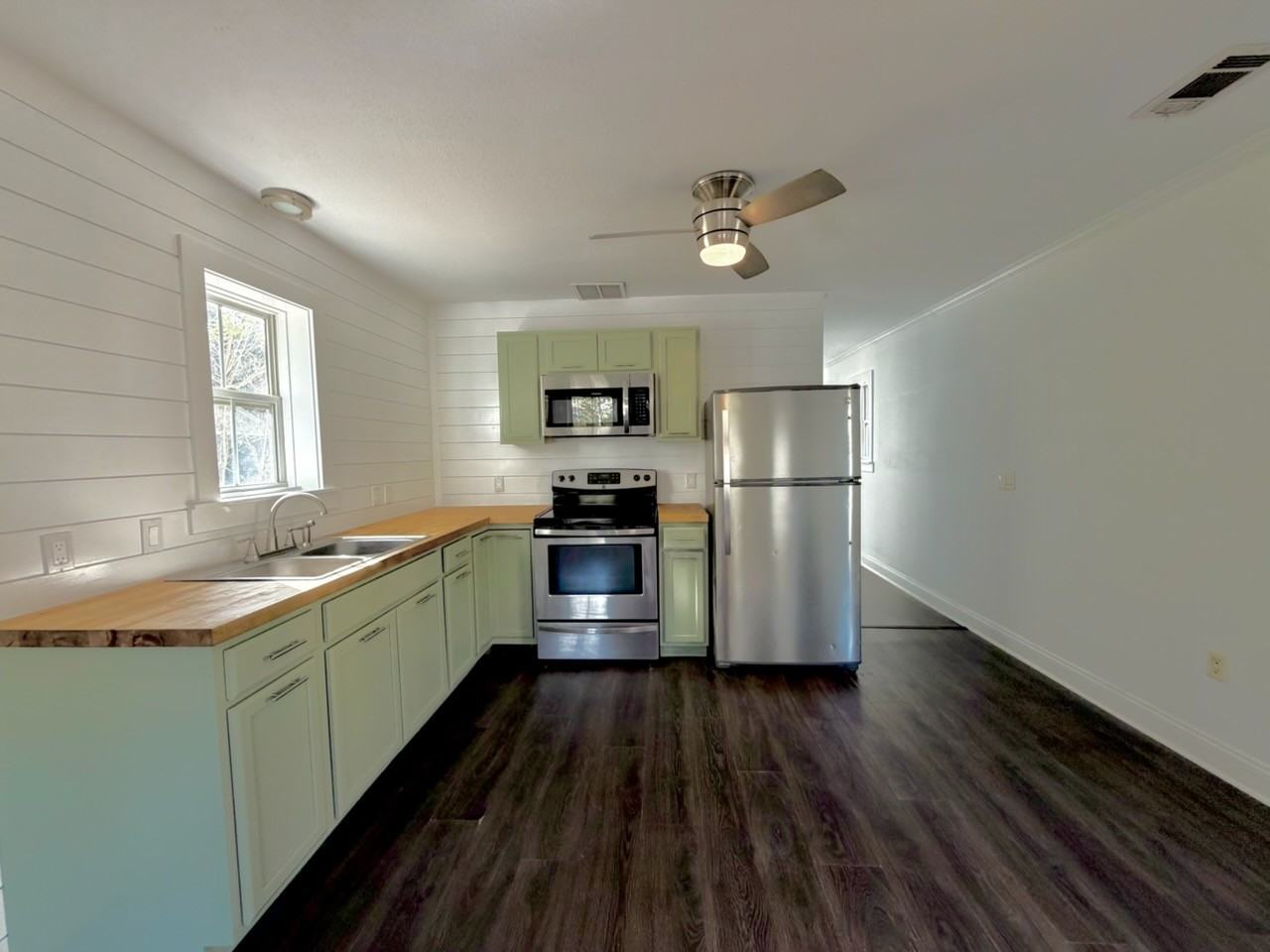 199 E Bayou Forest Dr #1 - Photo 5 of 13