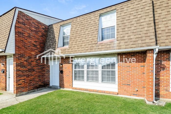 7572 Mount Hood - Photo 2 of 15