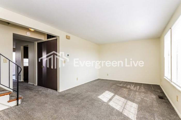 7572 Mount Hood - Photo 3 of 15