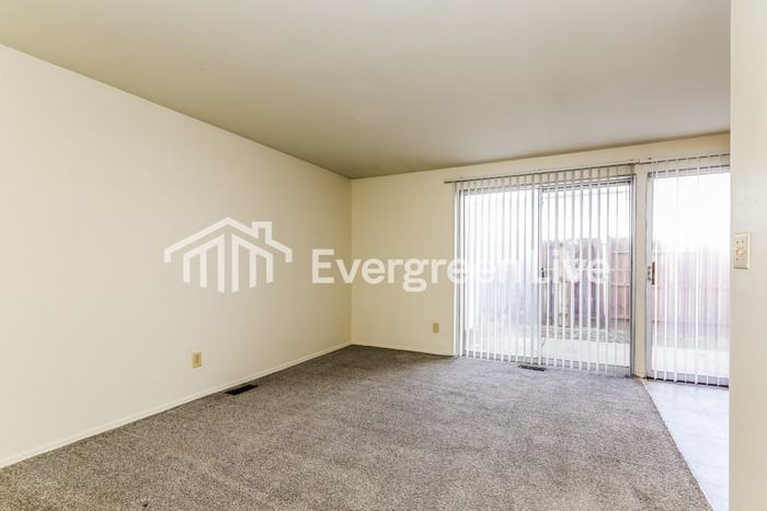 7572 Mount Hood - Photo 5 of 15