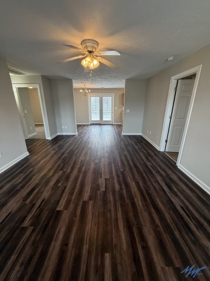 1403 Destiny Dr - Photo 2 of 17