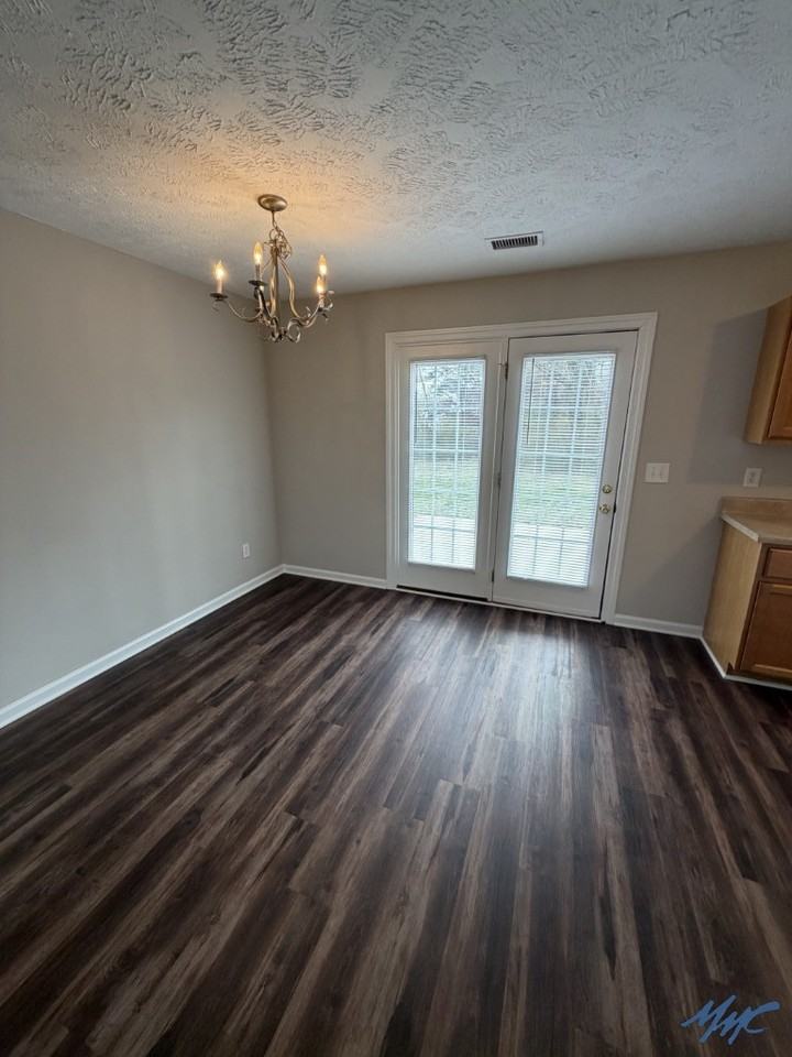 1403 Destiny Dr - Photo 7 of 17