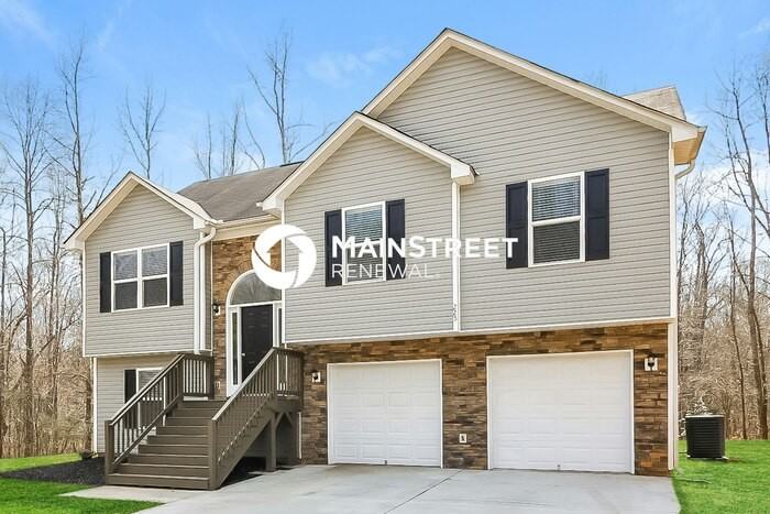 225 Lamar Ln - Photo 2 of 18