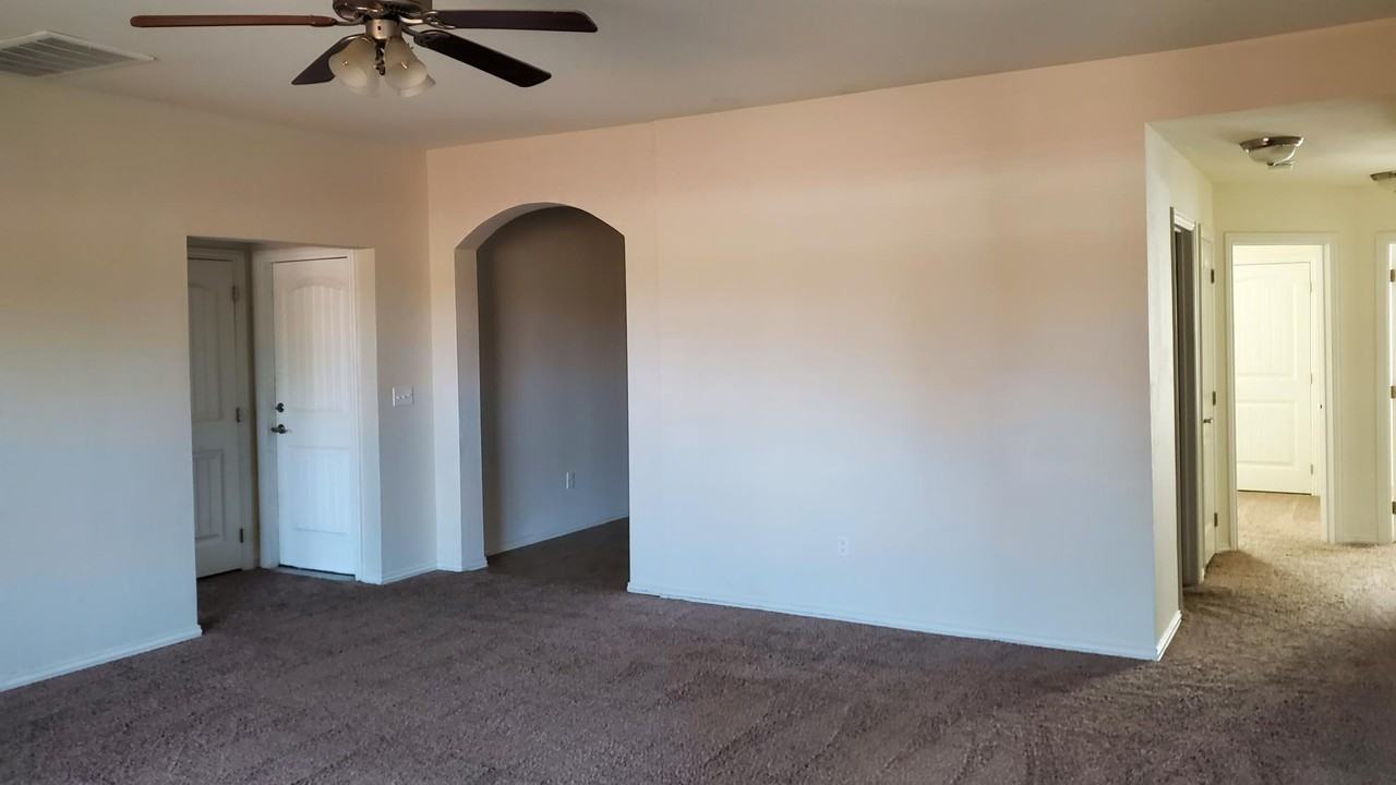 3621 Scarlet Ln #1 - Photo 3 of 25