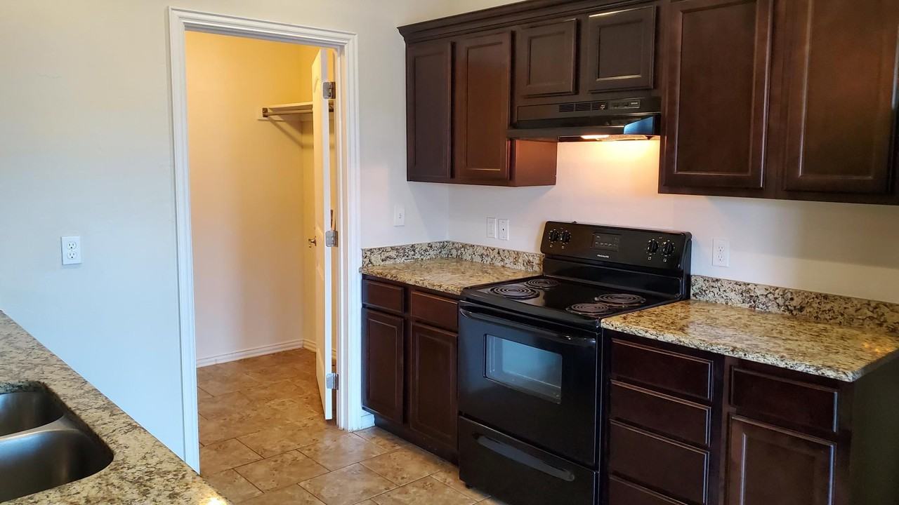 3621 Scarlet Ln #1 - Photo 6 of 25