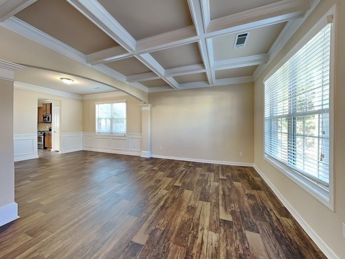 7415 Toccoa Cir - Photo 4 of 25