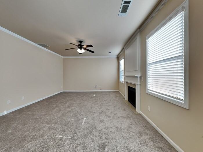 7415 Toccoa Cir - Photo 5 of 25