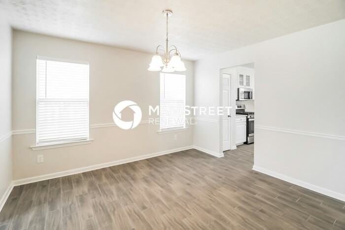 605 Gardinia Dr - Photo 6 of 18