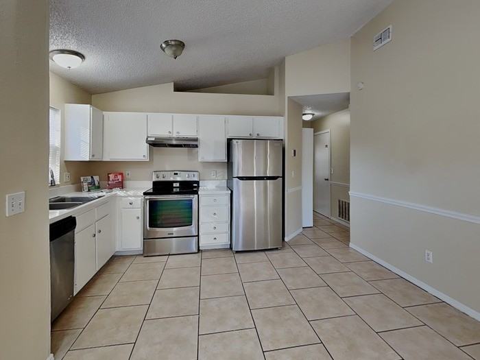 11102 River Grove Dr - Photo 5 of 19