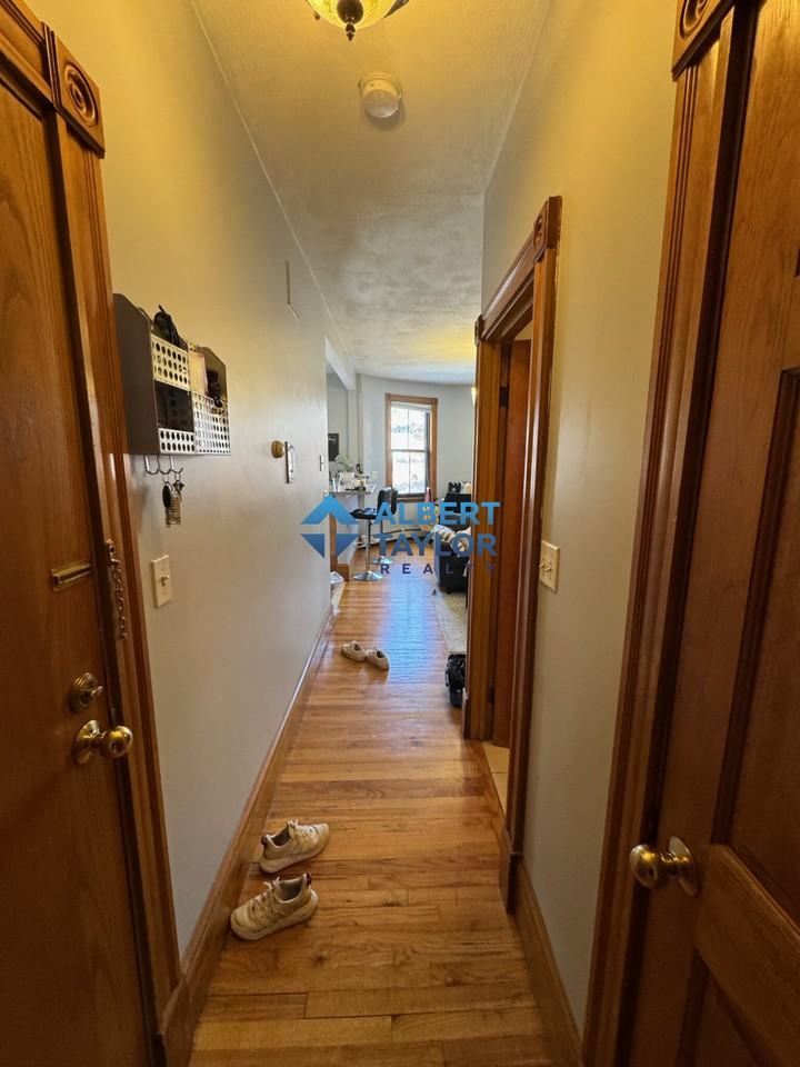 95 E Brookline St #3 - Photo 5 of 25