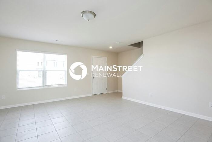 110 Calhoun Pl - Photo 2 of 13