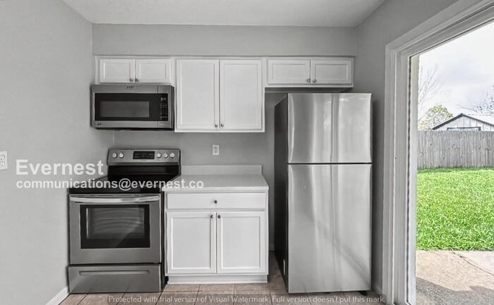 8515 Lazy Brook Ln - Photo 3 of 26