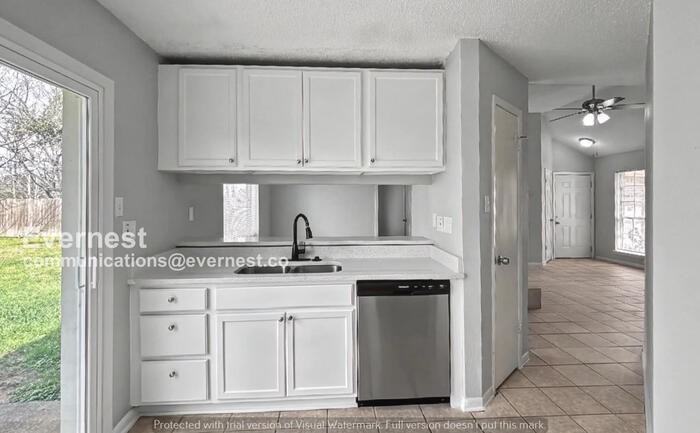 8515 Lazy Brook Ln - Photo 4 of 26