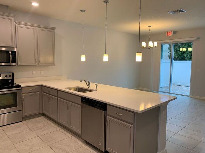 5124 Crown Haven Dr - Photo 4 of 43