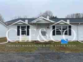 featured image of 11 Collins Ave