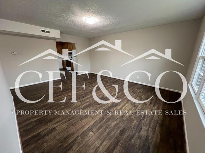 11 Collins Ave - Photo 2 of 12