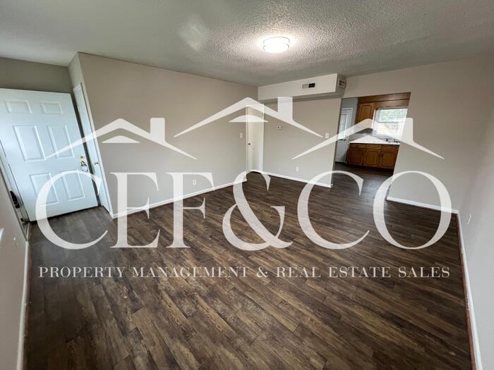 11 Collins Ave - Photo 3 of 12