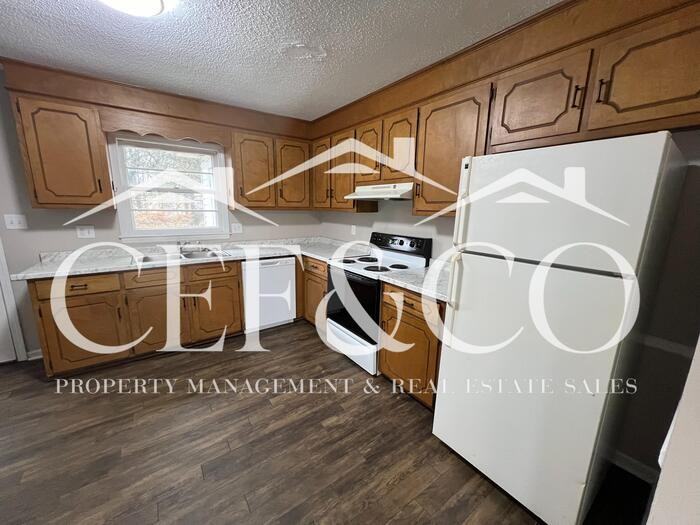 11 Collins Ave - Photo 5 of 12