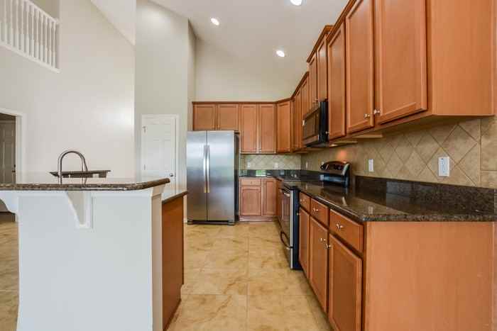 3079 Zander Dr - Photo 7 of 17