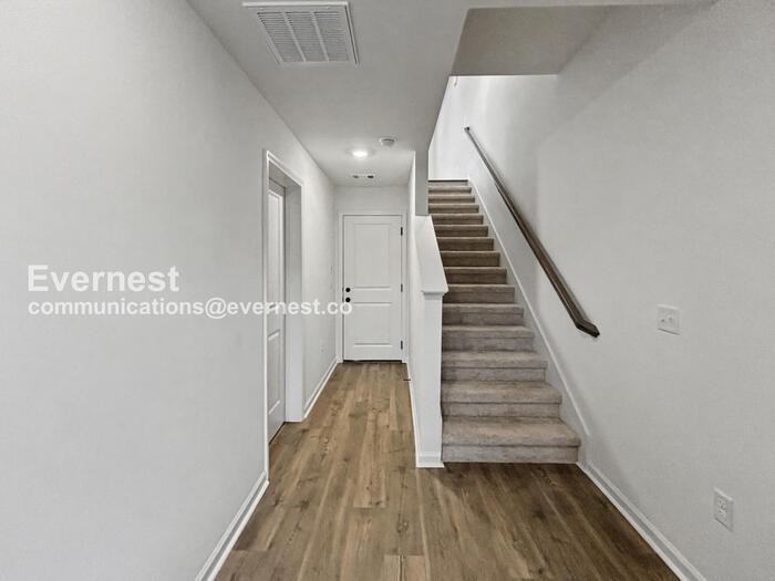 456 Blair Rd - Photo 7 of 31