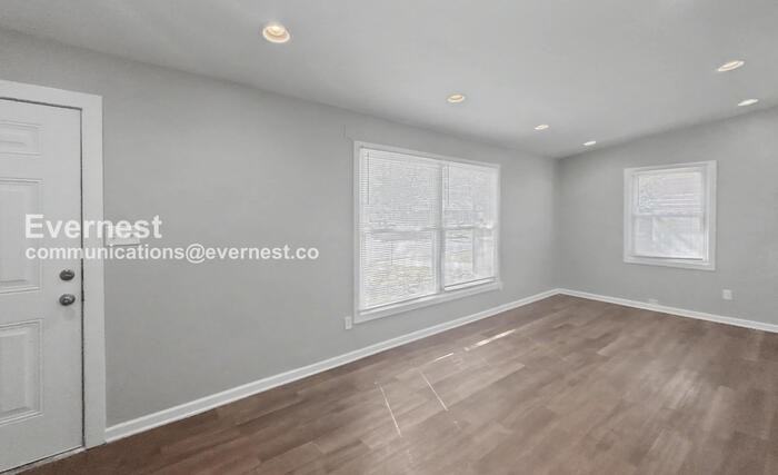 1140 Daniel Dr - Photo 5 of 18