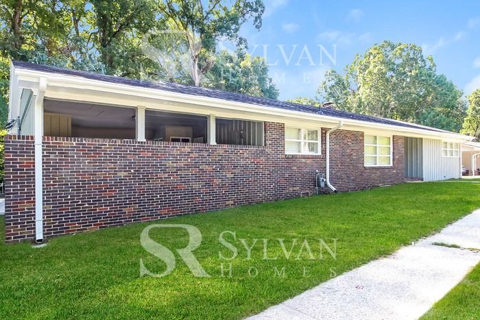 136 Tanglewood Dr - Photo 3 of 16