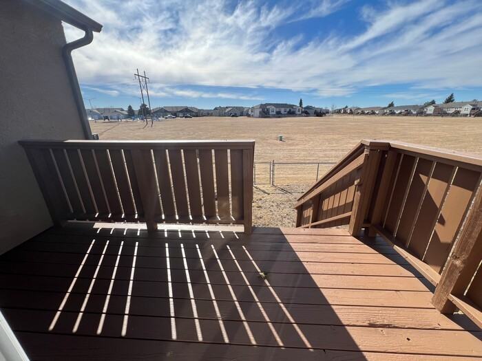 1293 Dakota Dr - Photo 3 of 6