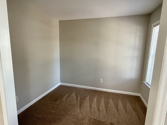 8613 Hobhouse Cir - Photo 6 of 12