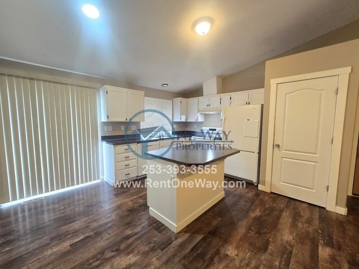 1120 S 90th Street Ct - Photo 5 of 18