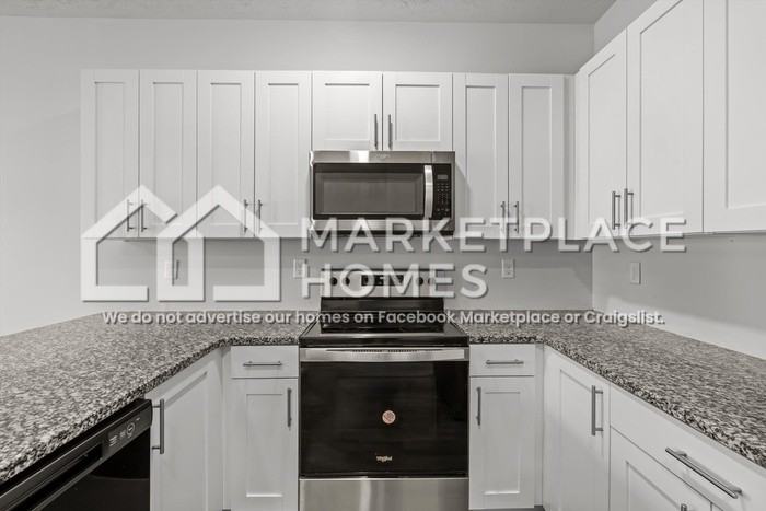 3039 Hearthstone Way - Photo 5 of 20