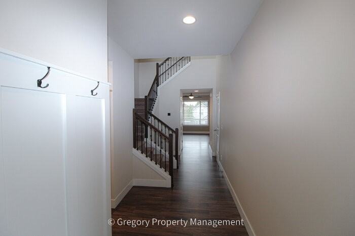 2312 Tucker Dr - Photo 4 of 29