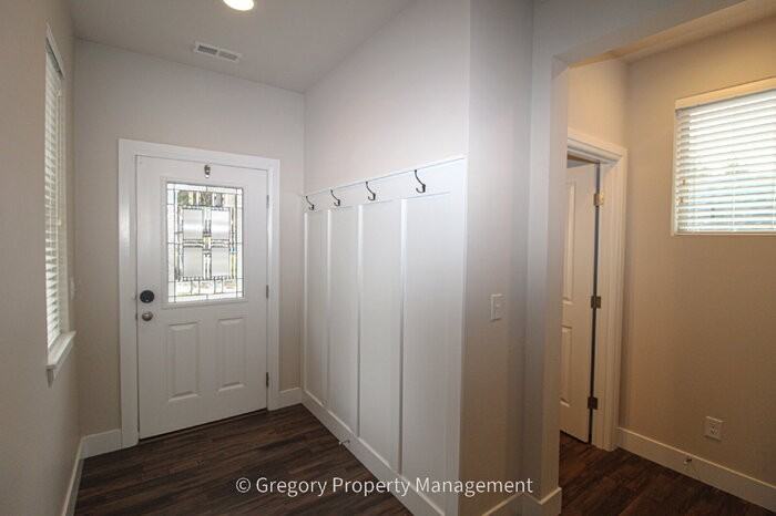 2312 Tucker Dr - Photo 5 of 29