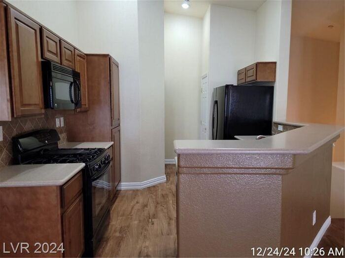 2391 Koho Dr #101 - Photo 5 of 21